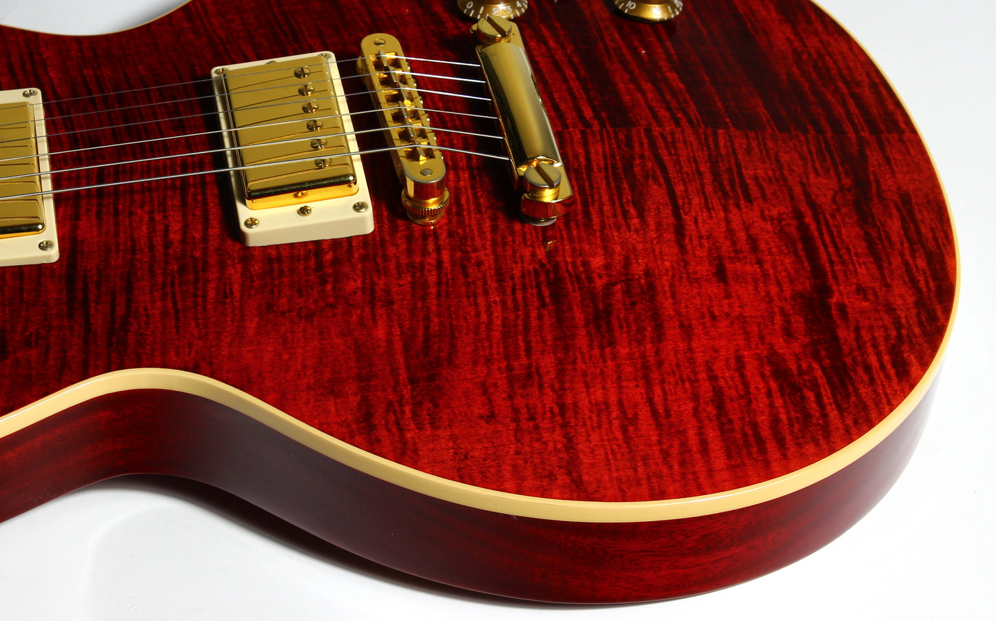 Gibson USA 50s Les Paul Standard Plus 2006 | Black Cherry Flametop Gold Hardware AA Top