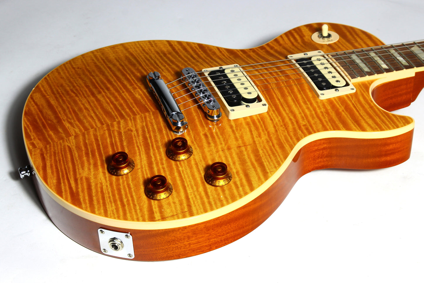 2013 Gibson Les Paul Standard PREMIUM PLUS Trans Amber Slash Pickups KILLER TOP!