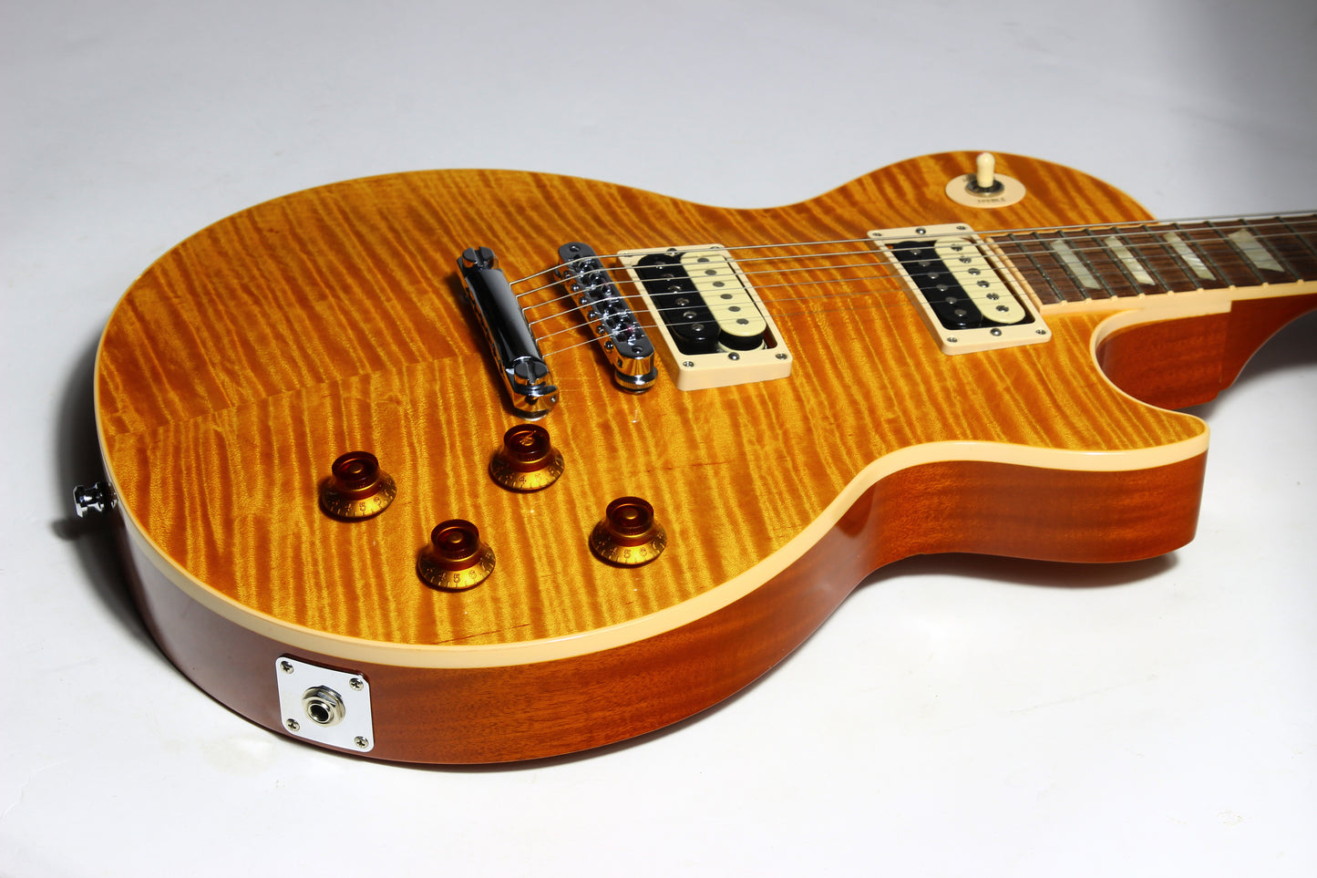 2013 Gibson Les Paul Standard PREMIUM PLUS Trans Amber Slash Pickups KILLER TOP!