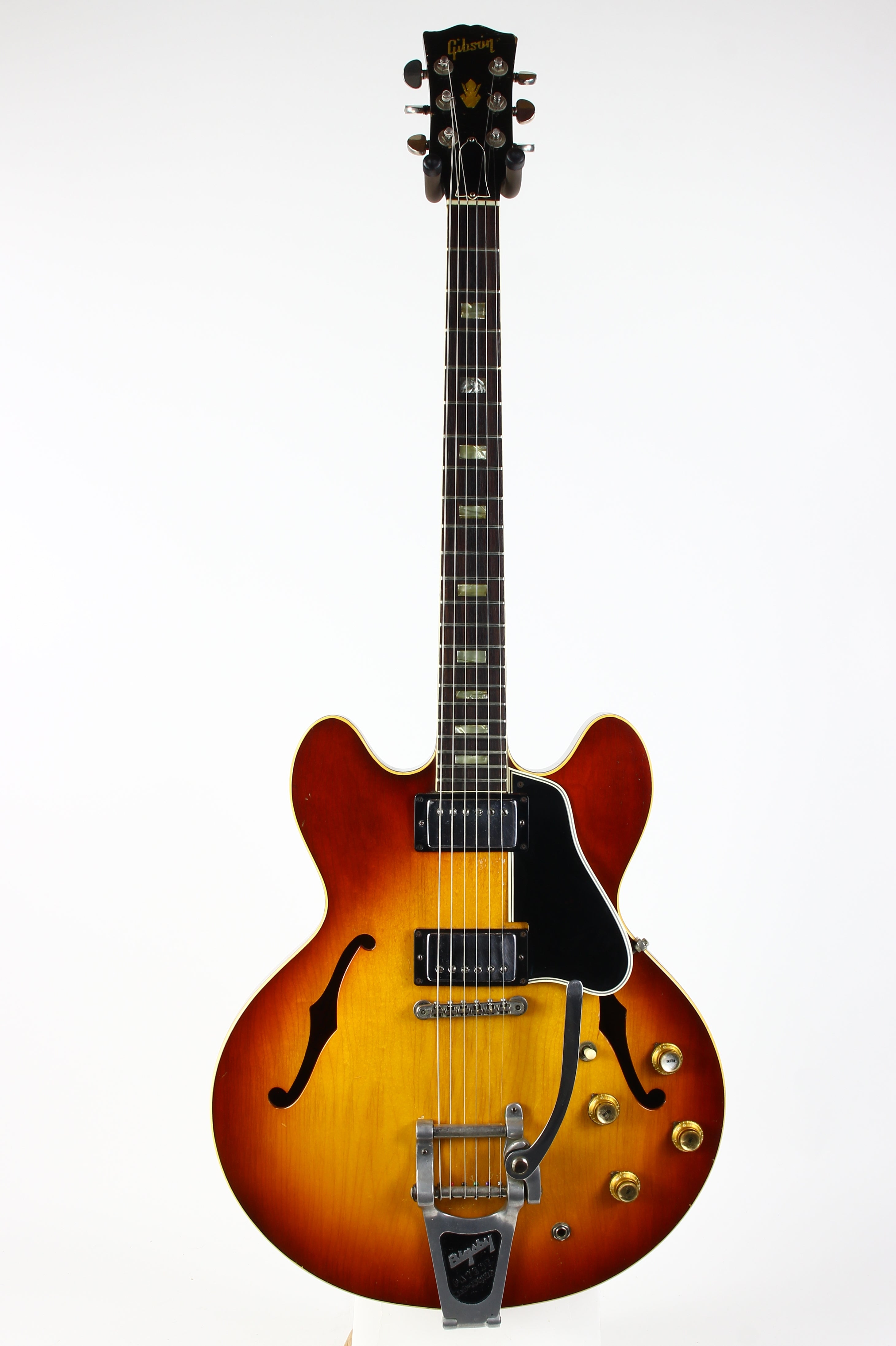 ギター Gibson ES-335 Dot Figured w/ Bigsby 1965 Gibson ES-335 TD Vintage Semi Hollow Guitar WIDE NUT Factory