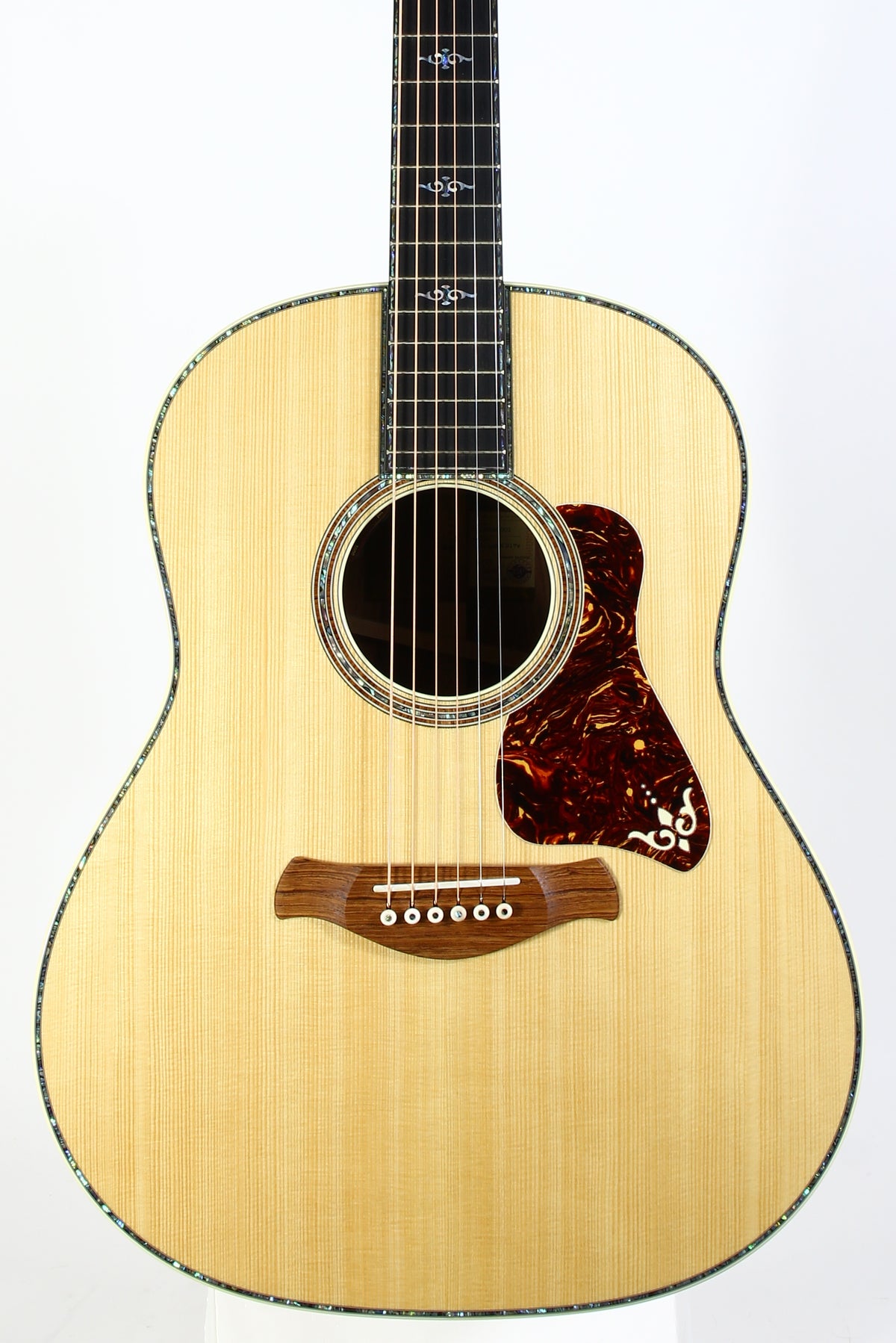 2026 Taylor Next Generation Gold Label 917E Grand Pacific Torrefied Adirondack Top Honduran Rosewood Back Sides