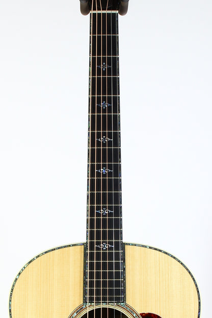 2026 Taylor Next Generation Gold Label 917E Grand Pacific Torrefied Adirondack Top Honduran Rosewood Back Sides