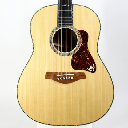 2026 Taylor Next Generation Gold Label 917E Grand Pacific Torrefied Adirondack Top Honduran Rosewood Back Sides