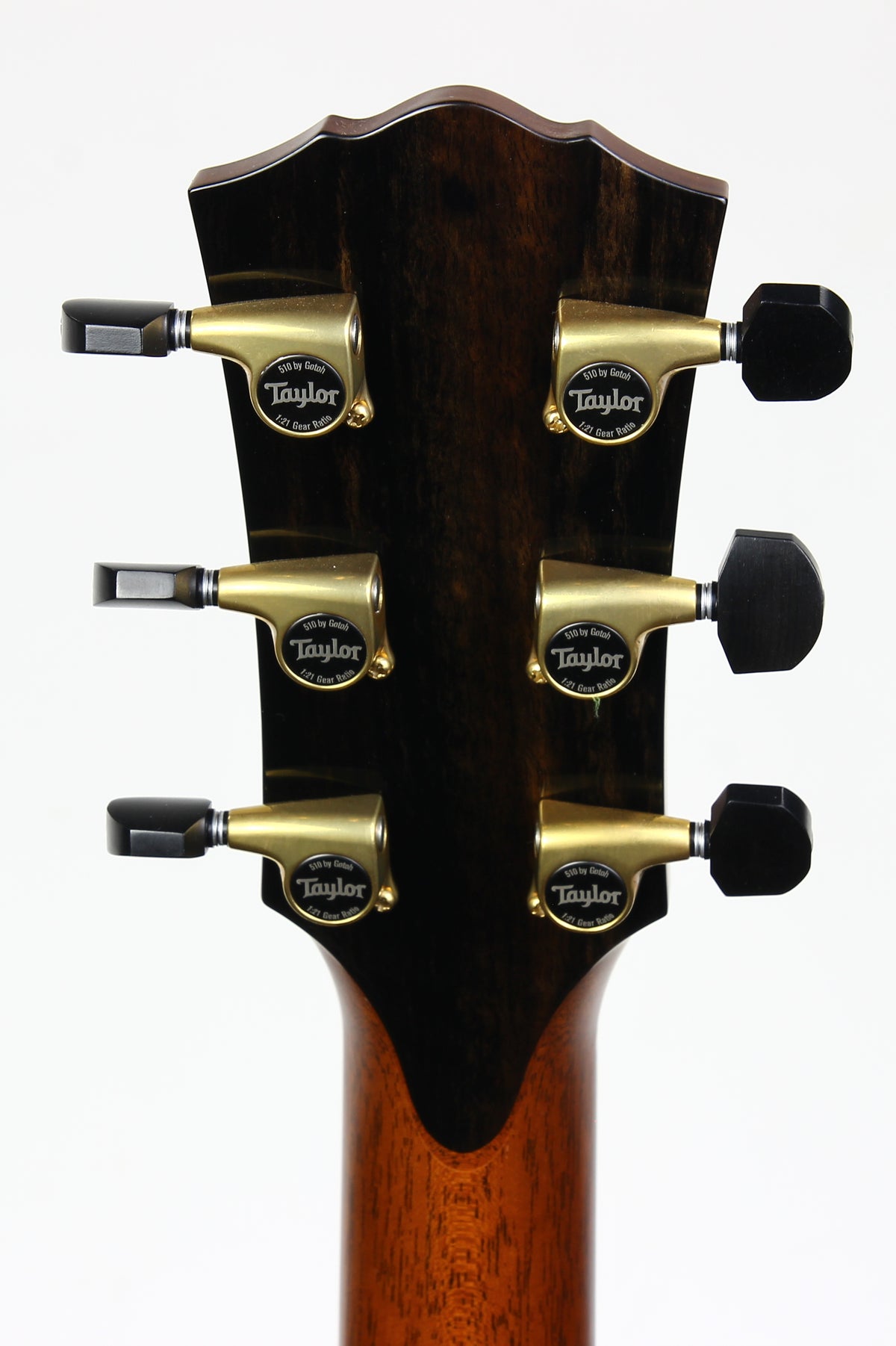 2026 Taylor Next Generation Gold Label 917E Grand Pacific Torrefied Adirondack Top Honduran Rosewood Back Sides