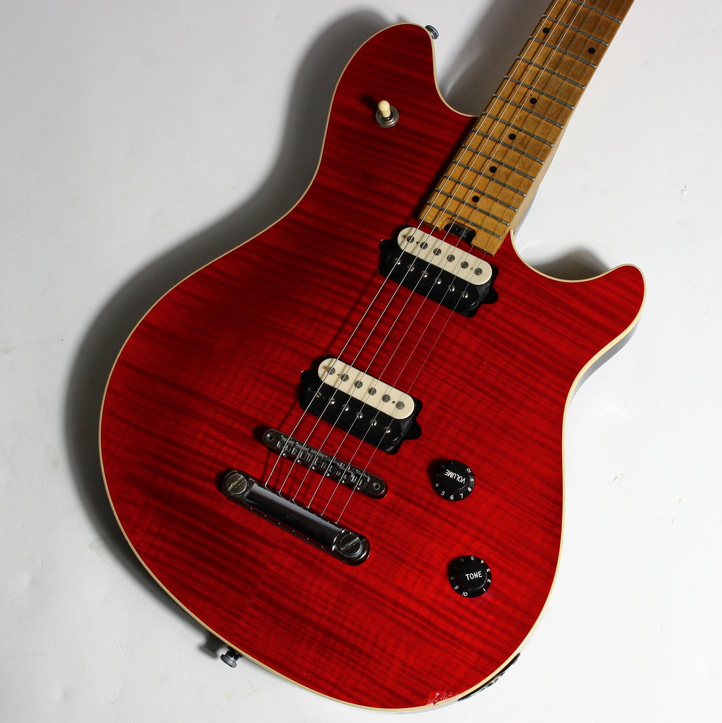 c 1999 Peavey EVH Wolfgang with Stop-Bar Tailpiece USA Standard | Eddie Van Halen Hardtail HT Red