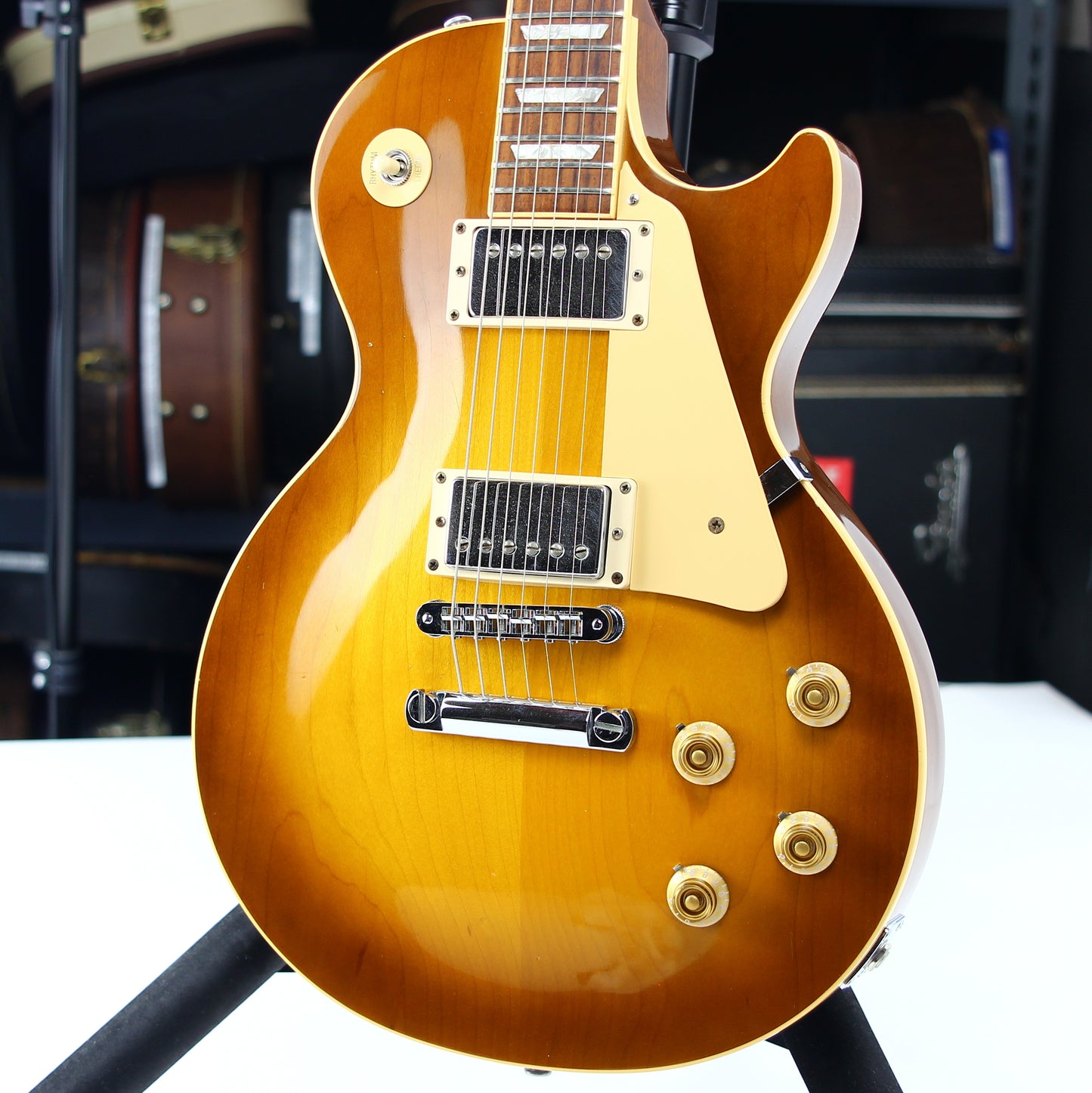 1990's Gibson Les Paul Standard in Honey Burst Finish