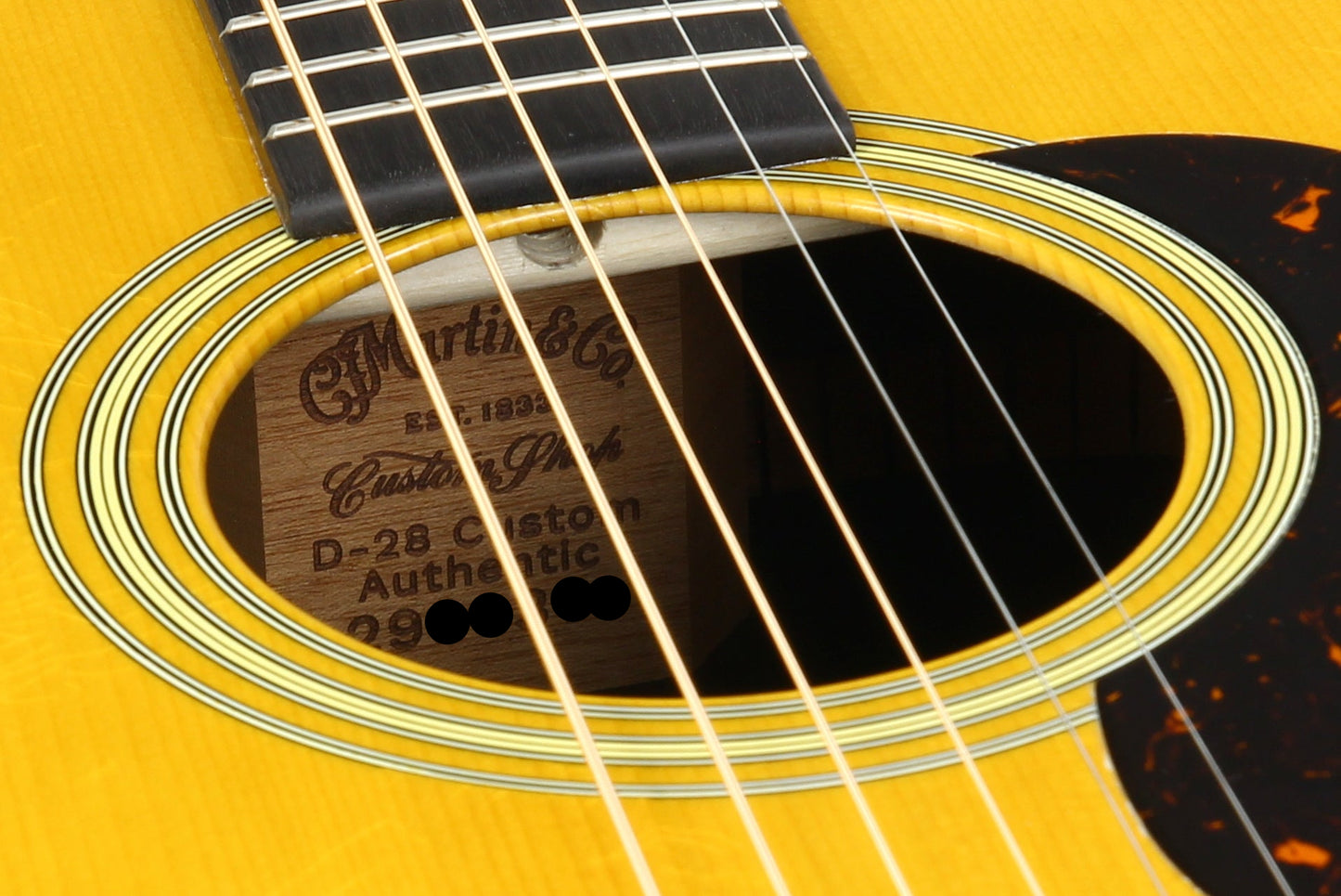 Martin Custom Shop BRAZILIAN ROSEWOOD Authentic D-28 1937 Stage 1 Aging CE-03BRZ Acoustic Guitar