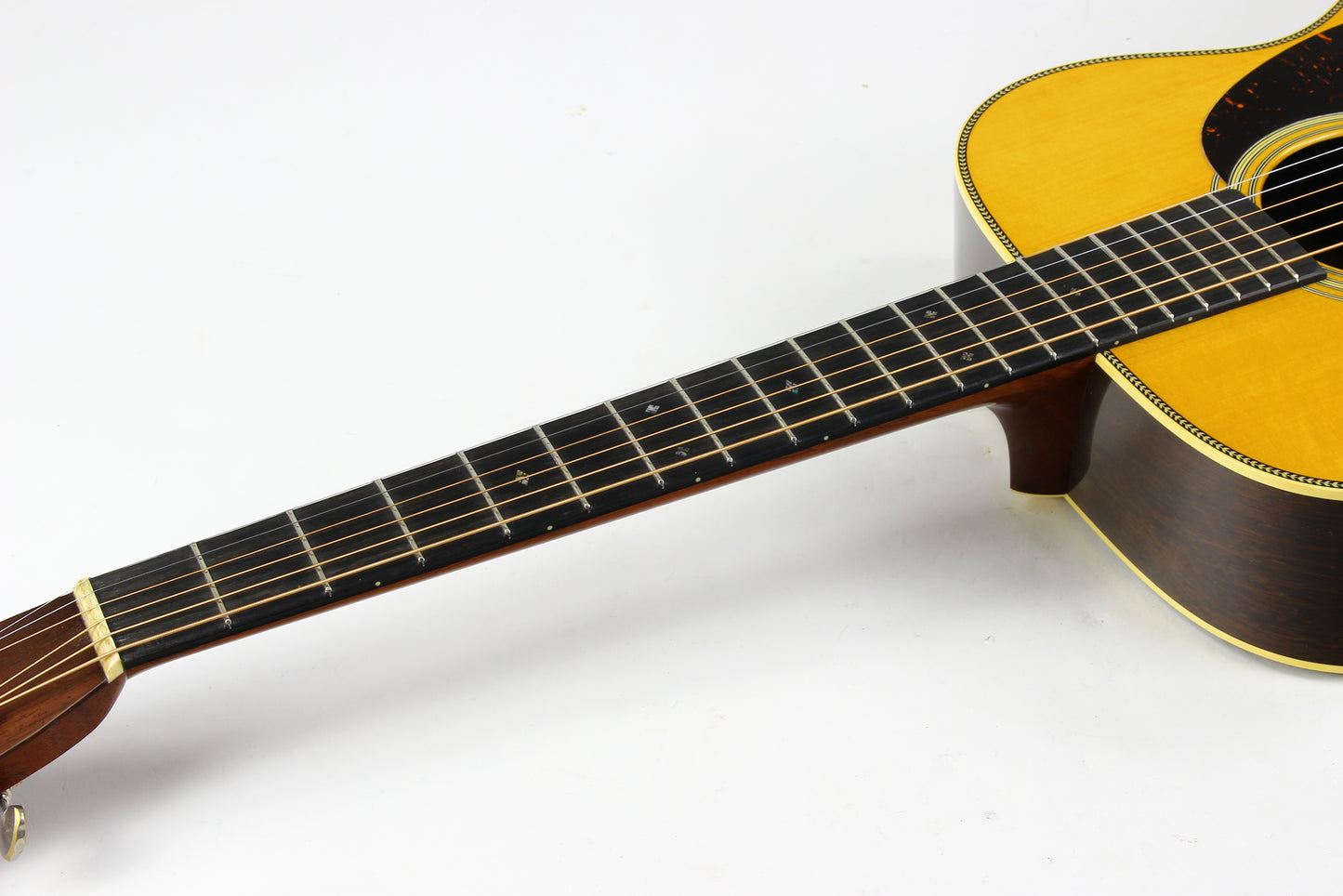 Martin Custom Shop BRAZILIAN ROSEWOOD Authentic 000-28 1937 Stage 1 Aging CE-07BRZ Acoustic Guitar