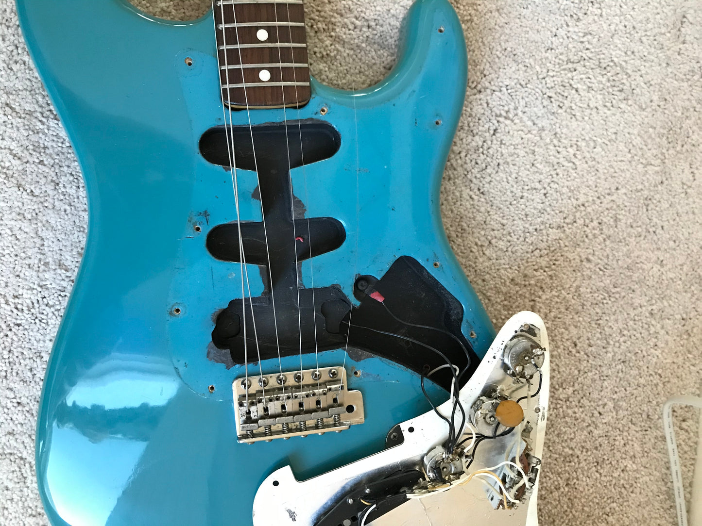 1981 Fender MAUI BLUE Stratocaster International Color Series Strat 1979 1970's 1980