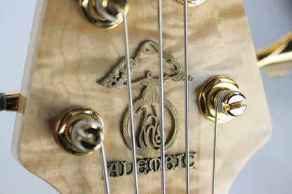 MINT 2003 Alembic Essence 5-String Bass Guitar! Beautiful Quilted Maple! europa