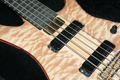 MINT 2003 Alembic Essence 5-String Bass Guitar! Beautiful Quilted Maple! europa