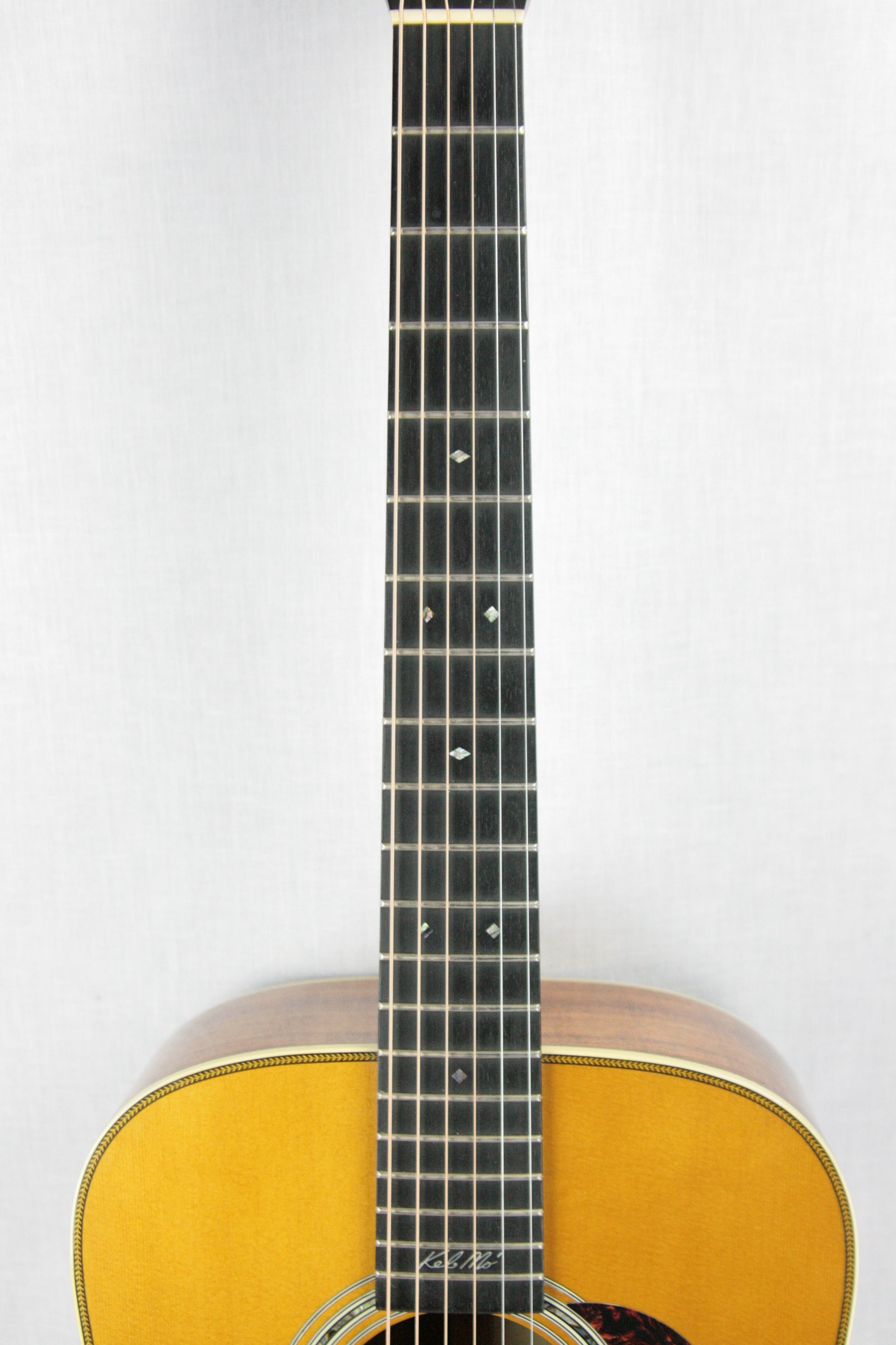 RARE 2001 Martin HD-28 KM Keb Mo Signed! Flamed KOA RARE 2001 Martin HD-28 KM Keb Mo Signed! Flamed KOA
