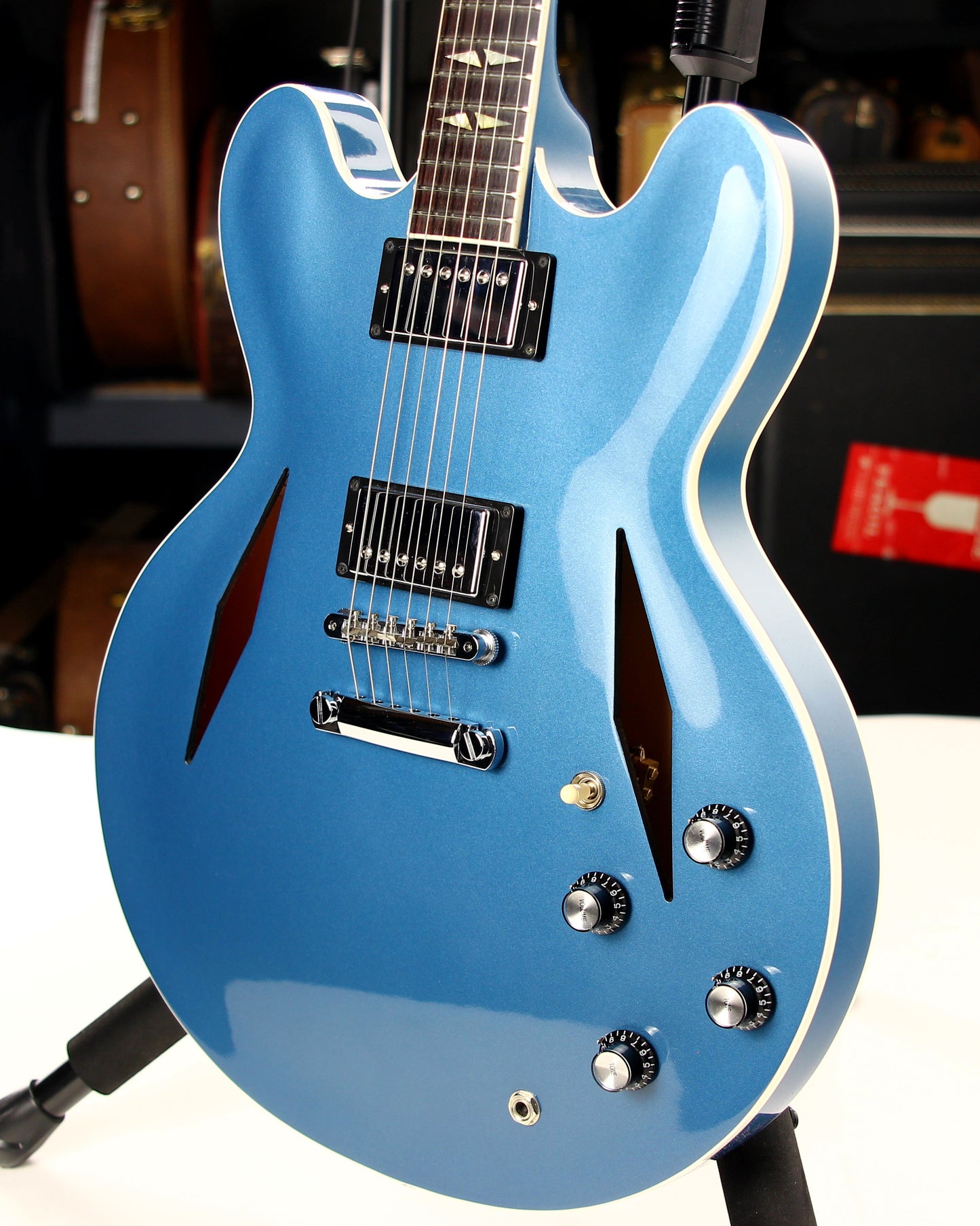 MINTY Gibson Dave Grohl Signature DG-335 PELHAM BLUE ES-335 - Trini Lopez Limited Edition Memphis