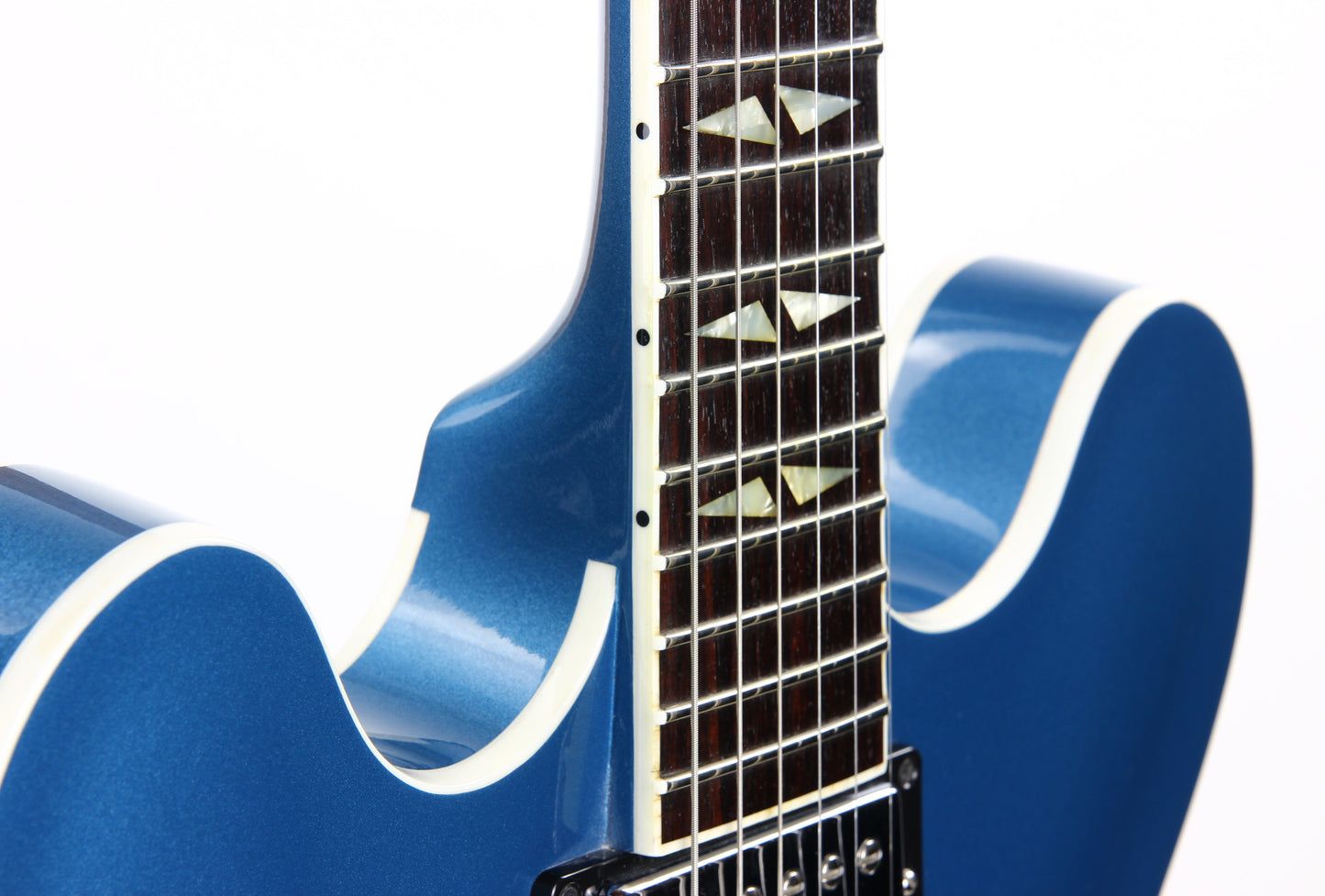 MINTY Gibson Dave Grohl Signature DG-335 PELHAM BLUE ES-335 - Trini Lopez Limited Edition Memphis