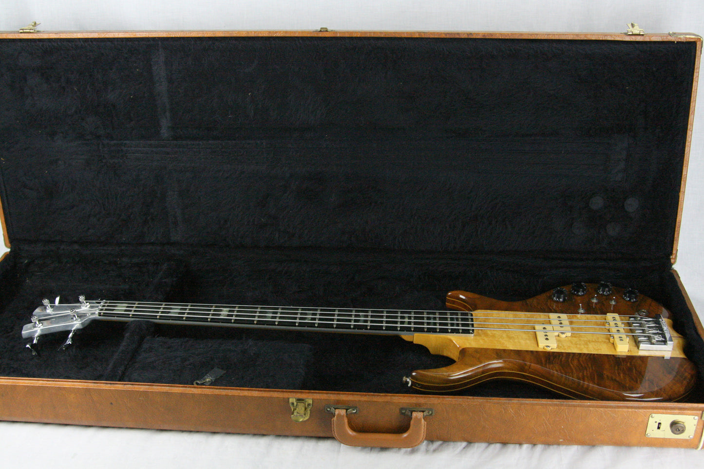 1980 Kramer DMZ 6000B Aluminum Neck Bass Guitar! Ebony board, Flamed Walnut, High-end specs! 650 B