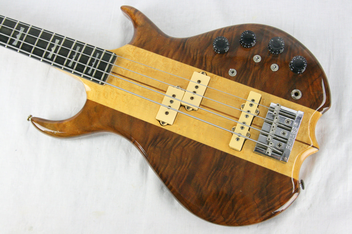 1980 Kramer DMZ 6000B Aluminum Neck Bass Guitar! Ebony board, Flamed Walnut, High-end specs! 650 B