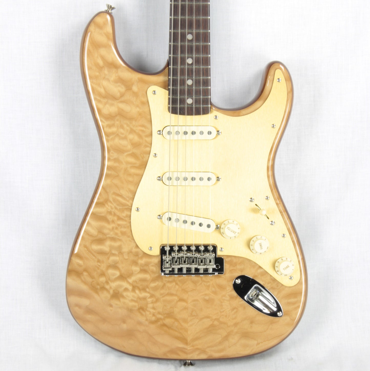 2019 Fender USA Rarities Quilt Maple Top American Original '60s Stratocaster Natural Rosewood Neck Strat