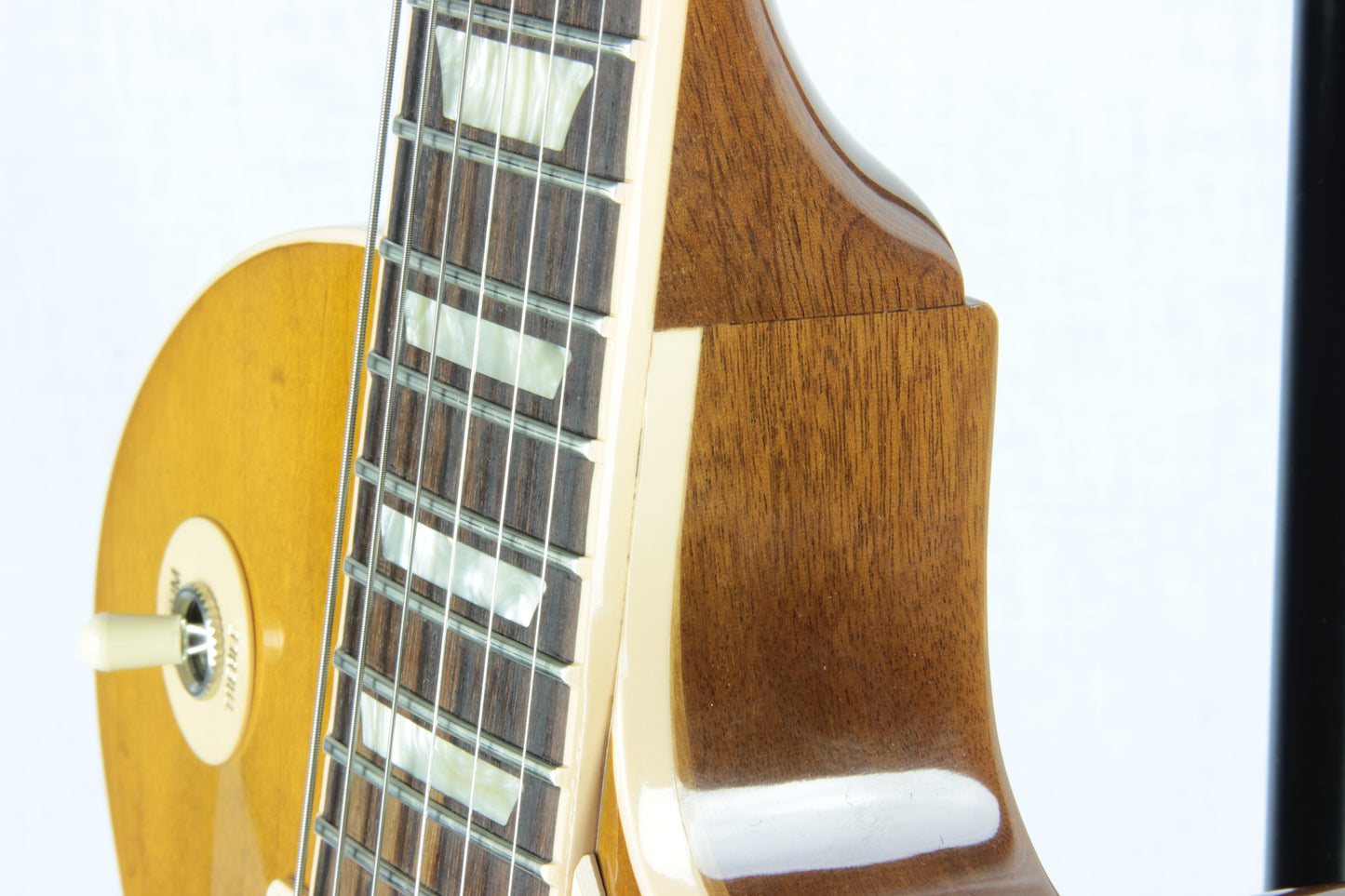 2019 Gibson Les Paul Classic Honeyburst 60's Neck w Zebra Pickups! w OHSC!
