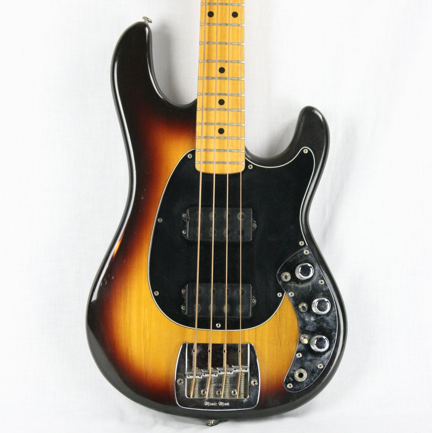 1979 MusicMan Sabre Bass Sunburst w/ OHSC! Pre-EB Ernie Ball 3-bolt, Maple Neck! Stingray