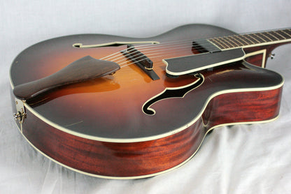 2011 Eastman AR610CE-CS Archtop Electric Guitar Hand-Carved Spruce Top/Mahogany!