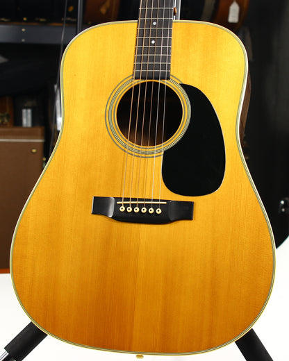 1974 Martin D-28 CLEAN All-Original -- Natural, Dreadnought, Rosewood Back/Sides, Blue Case!