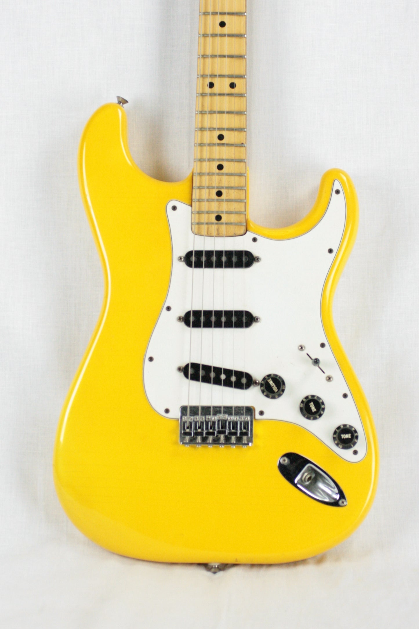 1981 Fender MONACO YELLOW Stratocaster International Color Series Strat 1979 1970's Hardtail