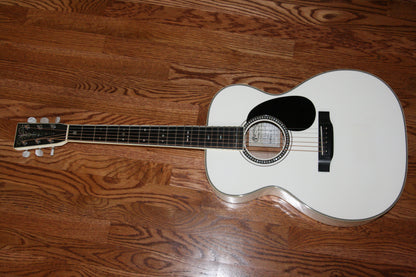 2006 Martin Bellezza Bianca ERIC CLAPTON 000-ECHF WHITE Acoustic Guitar! Signed by EC! 28 42