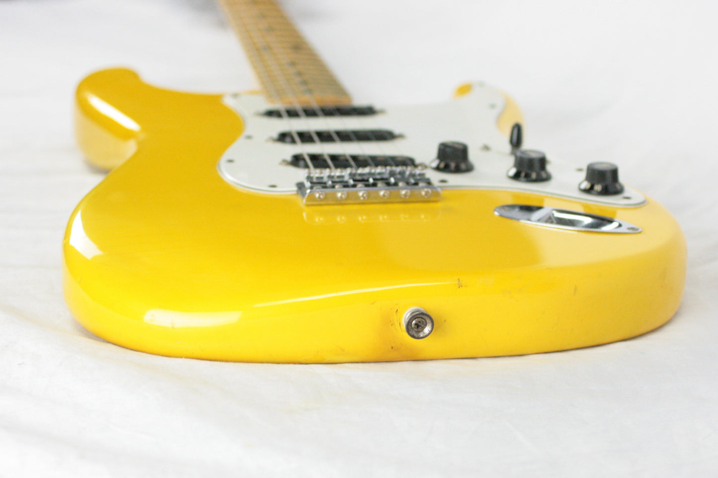 1981 Fender MONACO YELLOW Stratocaster International Color Series Strat 1979 1970's Hardtail