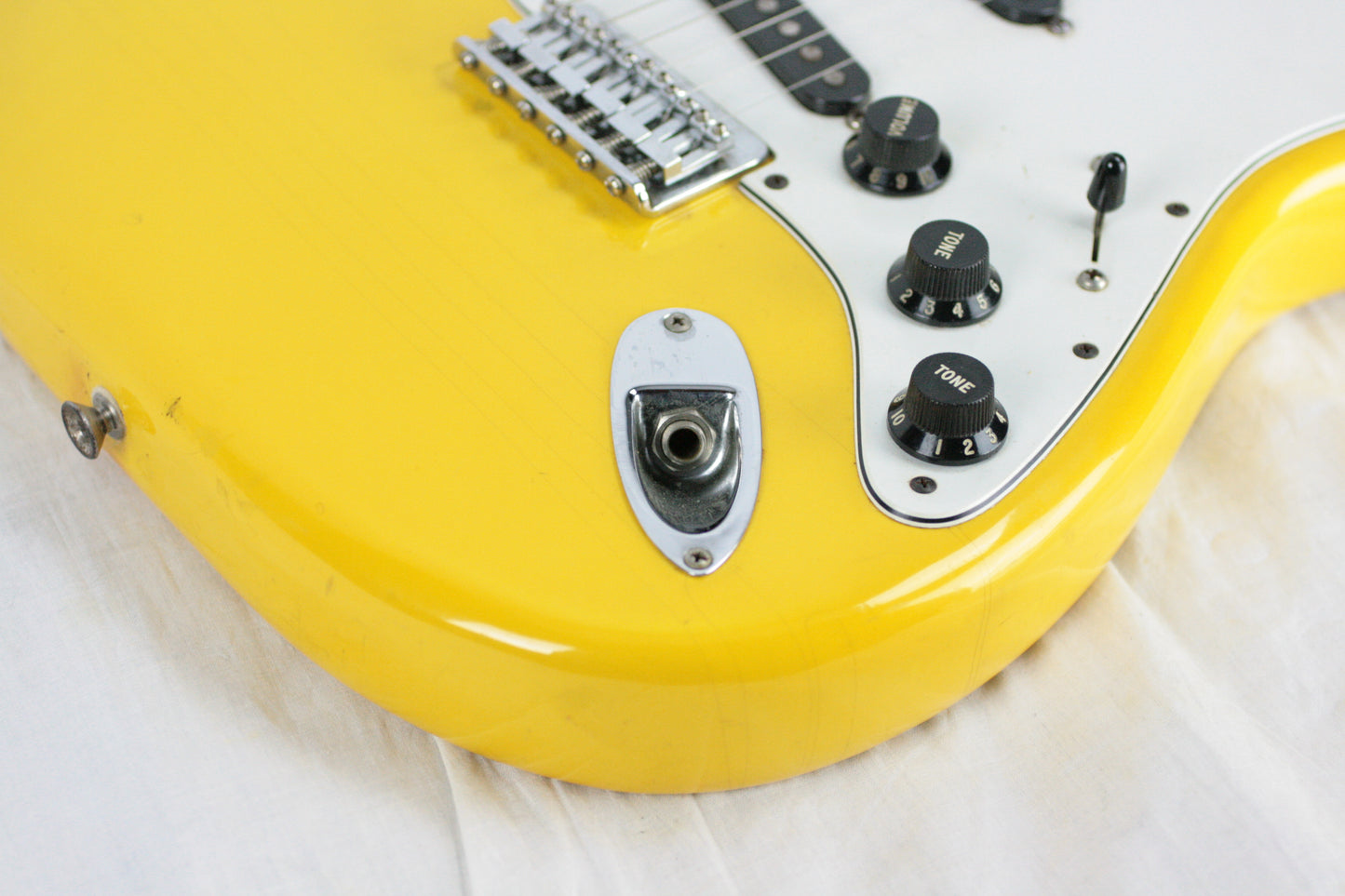 1981 Fender MONACO YELLOW Stratocaster International Color Series Strat 1979 1970's Hardtail