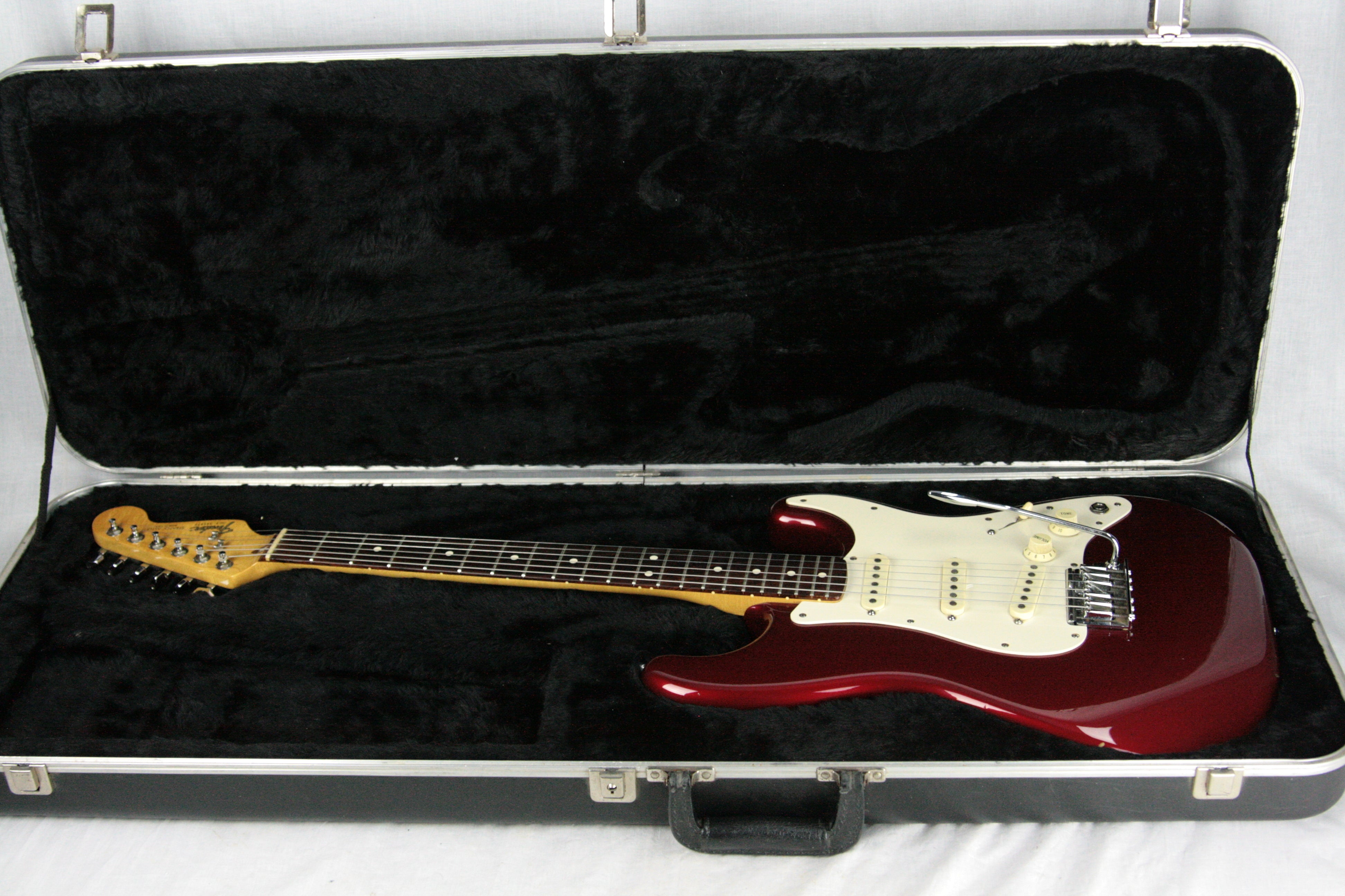*SOLD*  1983 Fender Stratocaster 2-Knob Dan Smith Era Strat USA American Candy Apple Red