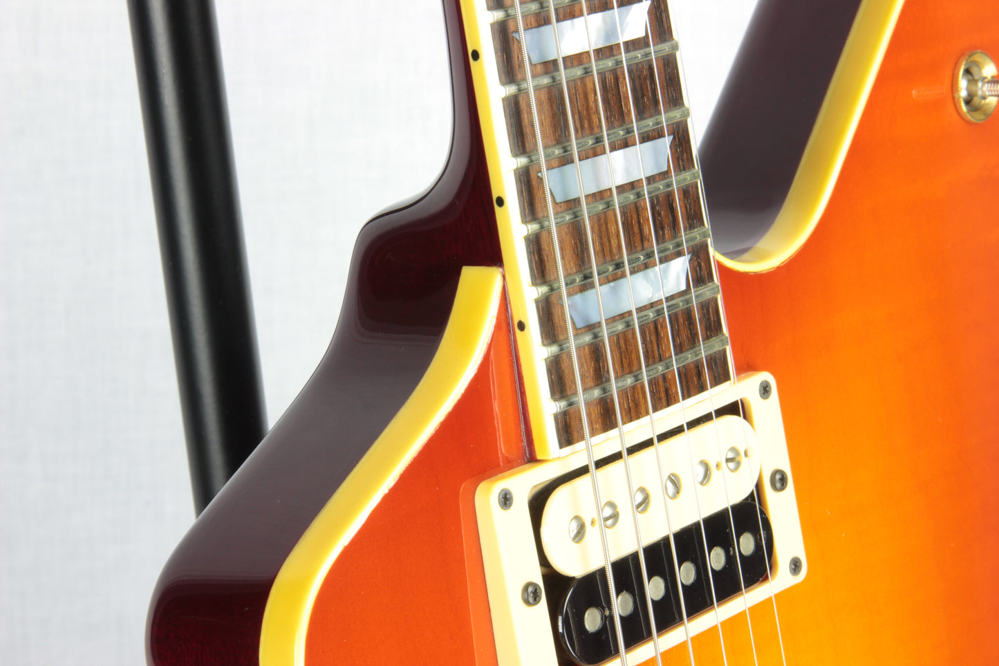 1995 Hamer USA RICK NIELSEN Signature Standard Custom GSTC-RN-59B Sunburst '59 Explorer