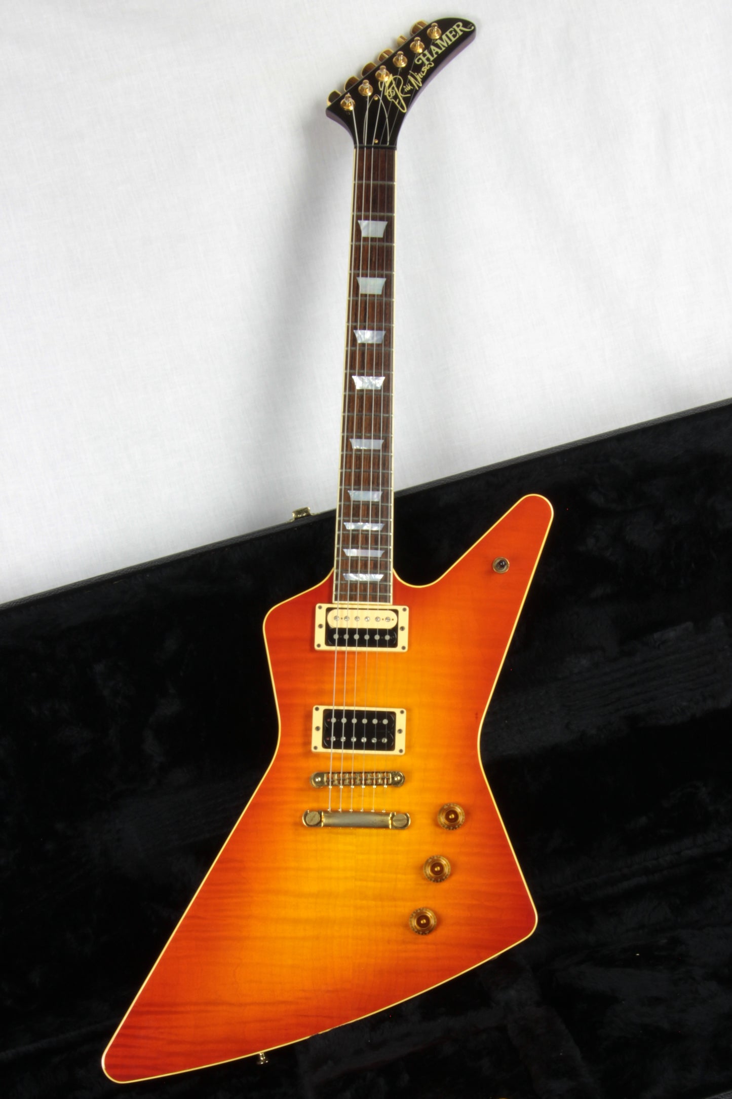 1995 Hamer USA RICK NIELSEN Signature Standard Custom GSTC-RN-59B Sunburst '59 Explorer