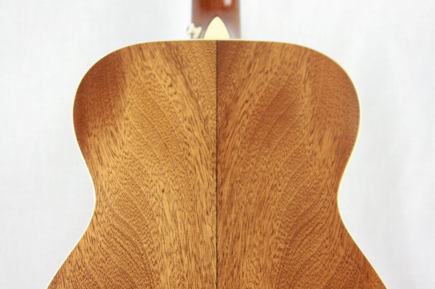 2016 Martin Custom Shop 00-18 Ditson Finish Sitka Top & Sipo Back/Sides! 14-Fret, K&K Pickup