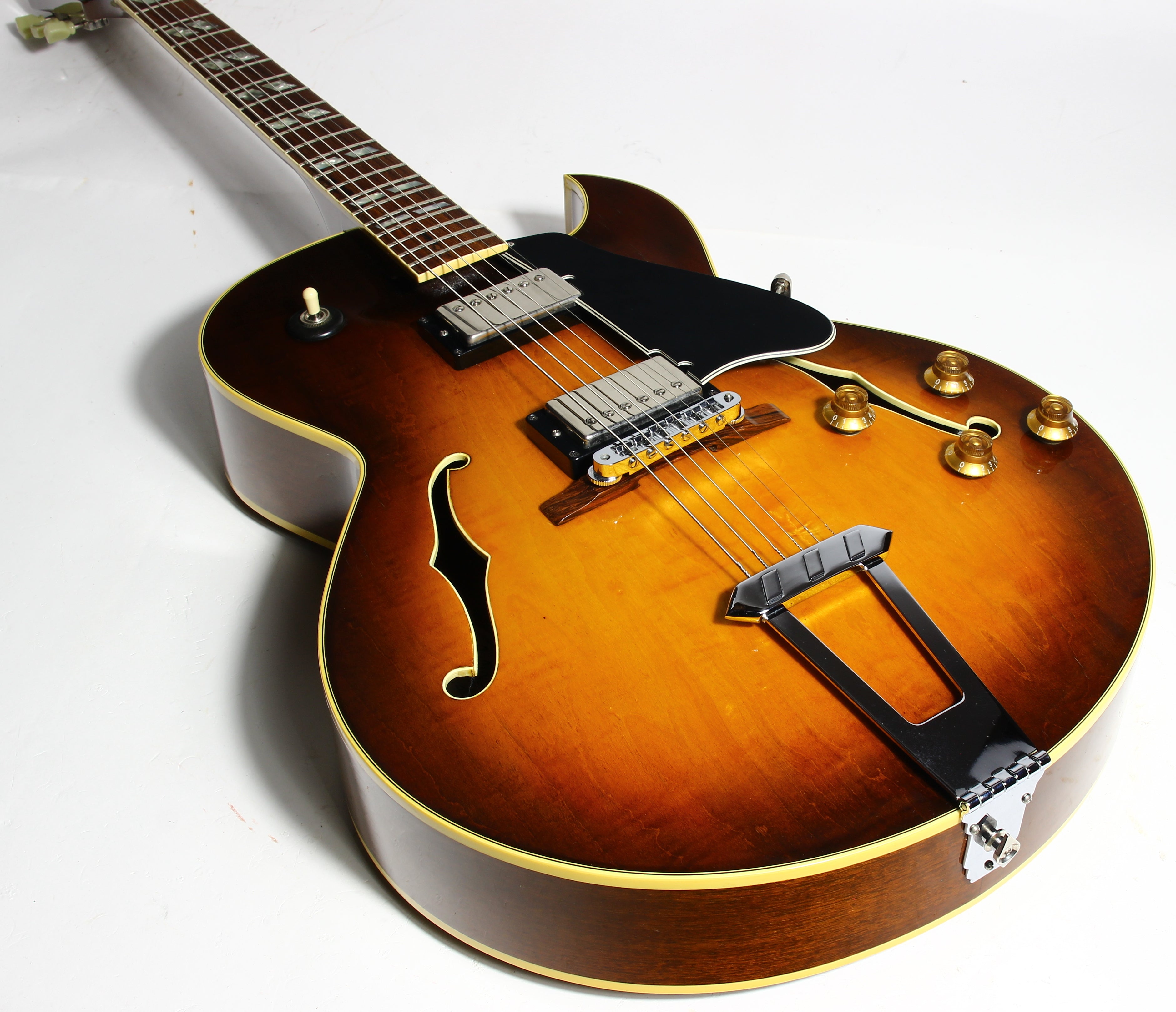 1984 Gibson ES-175 D Sunburst Jazz Archtop Guitar - Bound F-Holes, Fig –  Kansas City Vintage Guitars