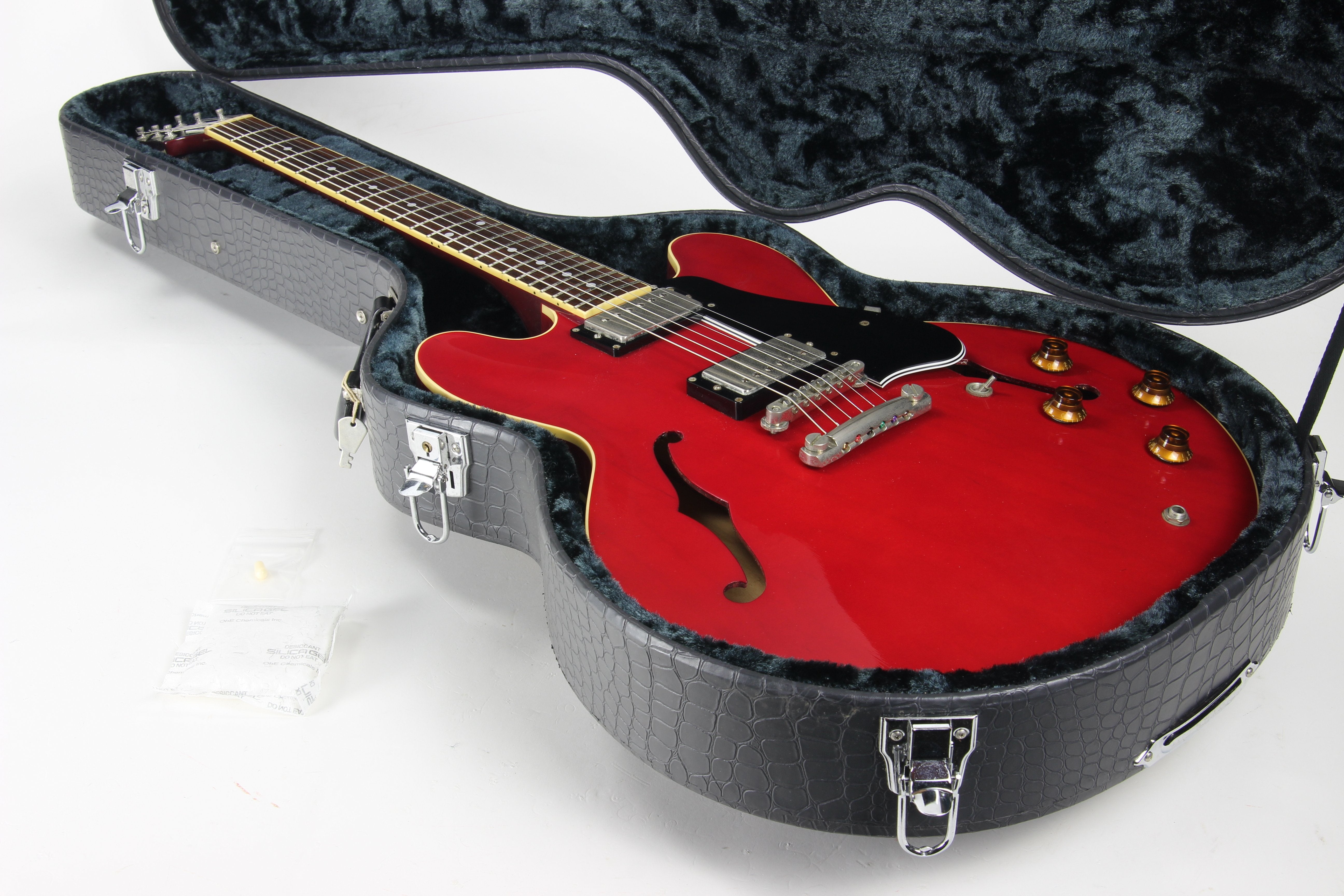 2011 Tom Holmes THC Japan Semi Hollow ES-335 -- 50's Neck, Fujigen Factory,  450/455 Pickups