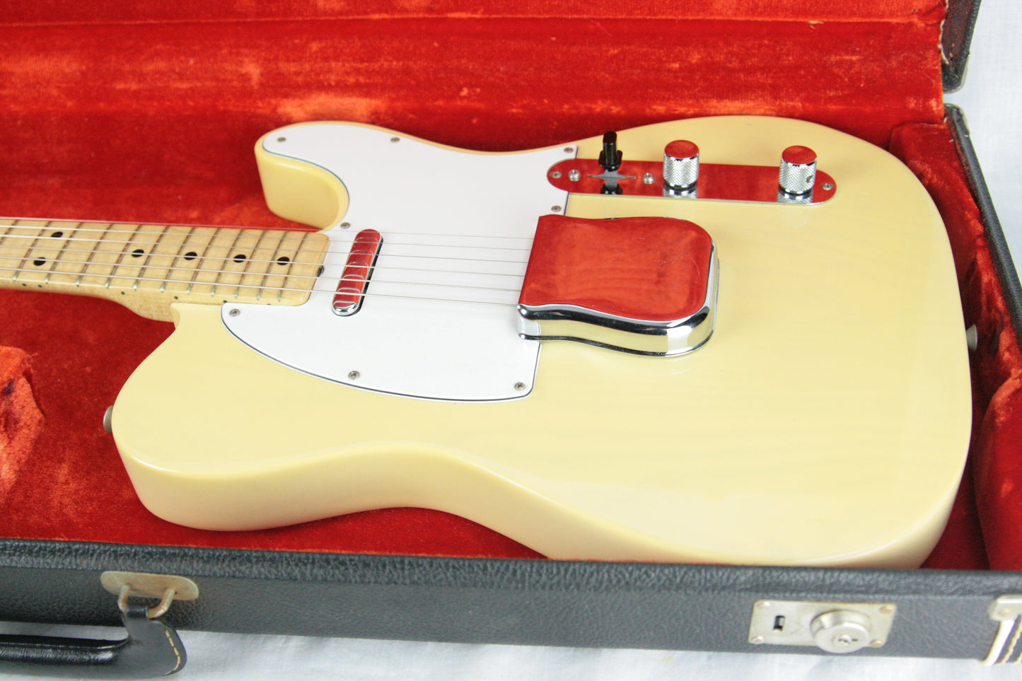 CLEAN 1974 Fender Telecaster Blonde! Vintage Maple Neck Tele 1970's w/ OHSC! 100% Original!