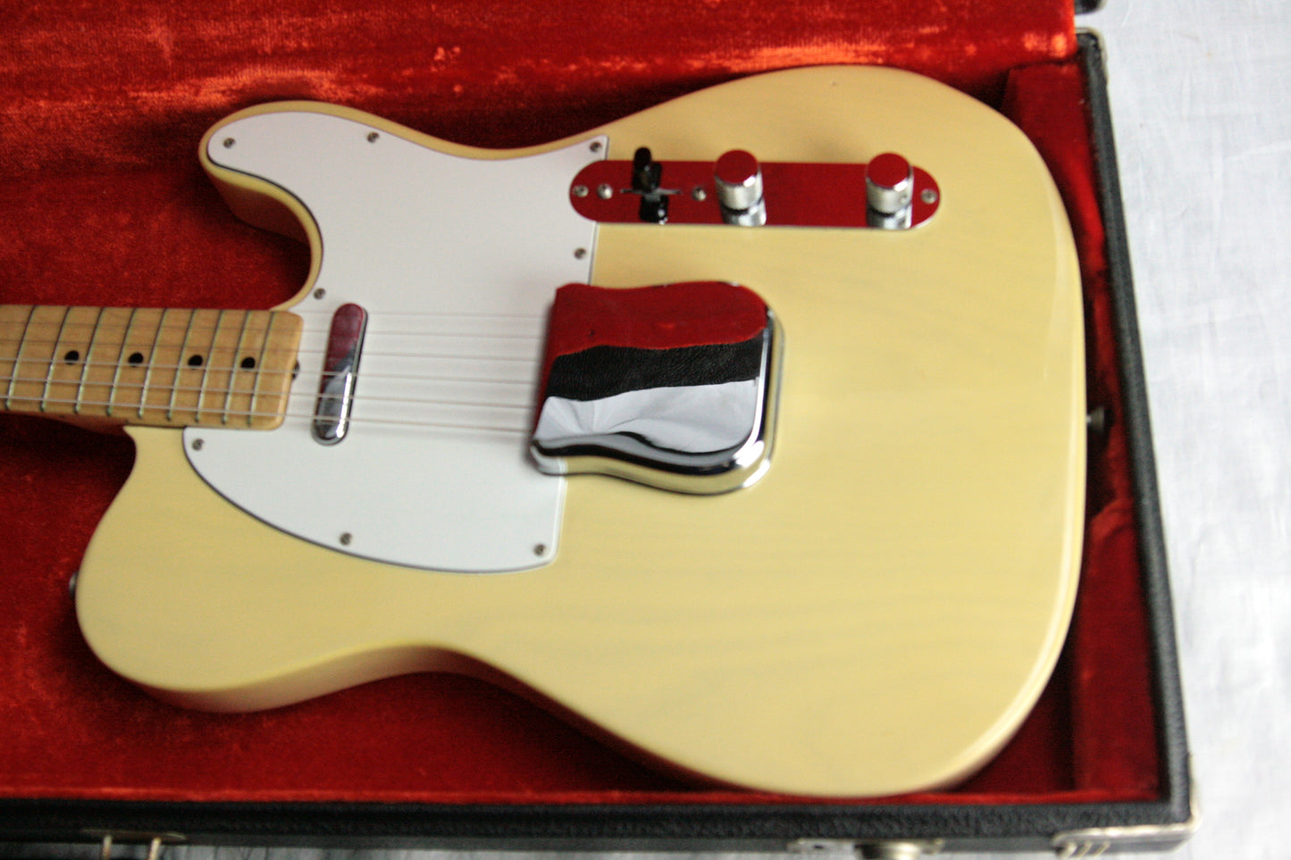 CLEAN 1974 Fender Telecaster Blonde! Vintage Maple Neck Tele 1970's w/ OHSC! 100% Original!