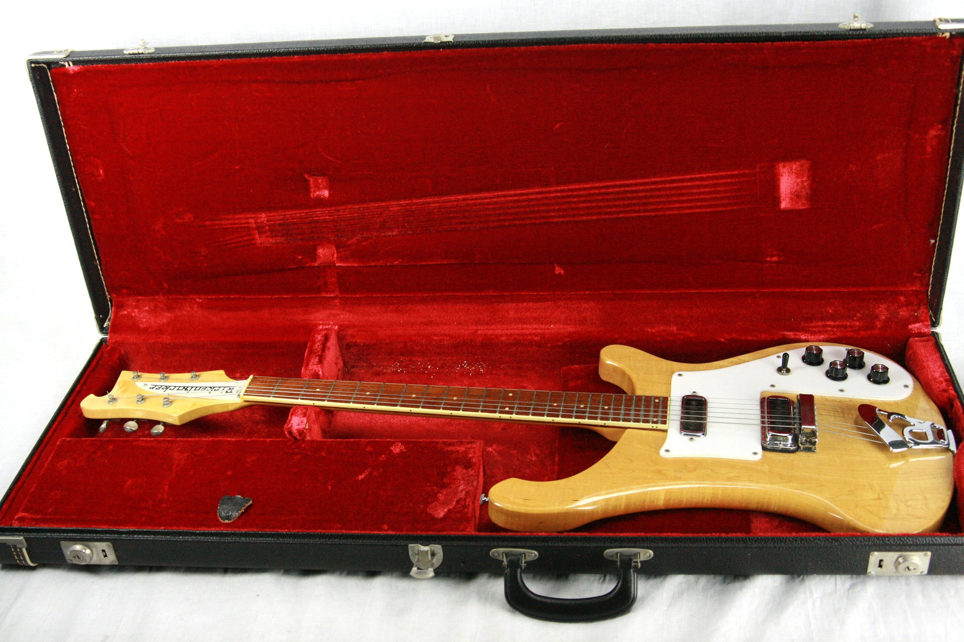 1973 Rickenbacker 480 Natural Vintage Guitar! FLAMED Body 1973 Rickenbacker 480 Natural Vintage Guitar! FLAMED Body