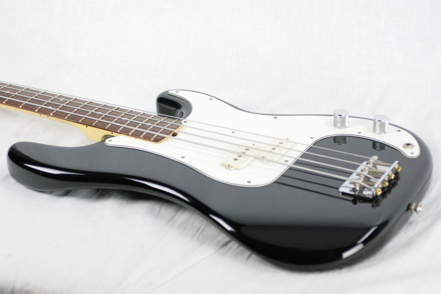 CLEAN 1979-1982 Fender Precision Bass BLACK w/ OHSC! Rosewood Board 1970's P vintage 1981