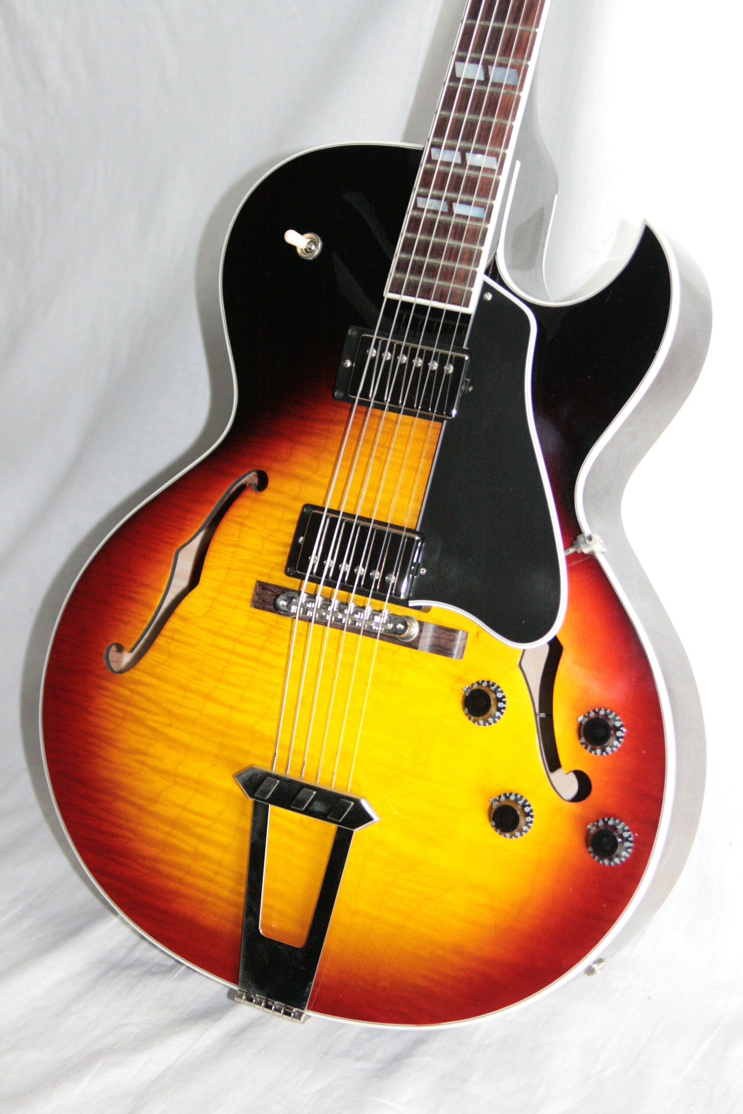 2016 Gibson ES-175 FIGURED Vintage Sunburst Memphis Jazz Archtop 335 355