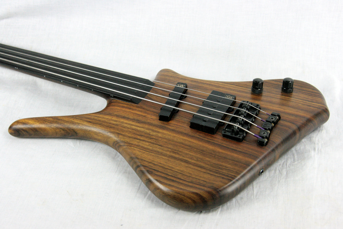 1998 Warwick Dolphin Pro I Fretless Bass! German Neck-Thru 1 streamer corvette thumb masterbuilt