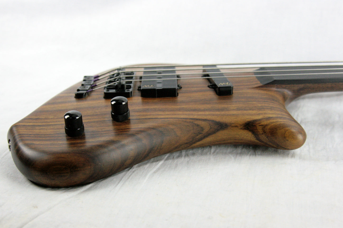 1998 Warwick Dolphin Pro I Fretless Bass! German Neck-Thru 1 streamer corvette thumb masterbuilt