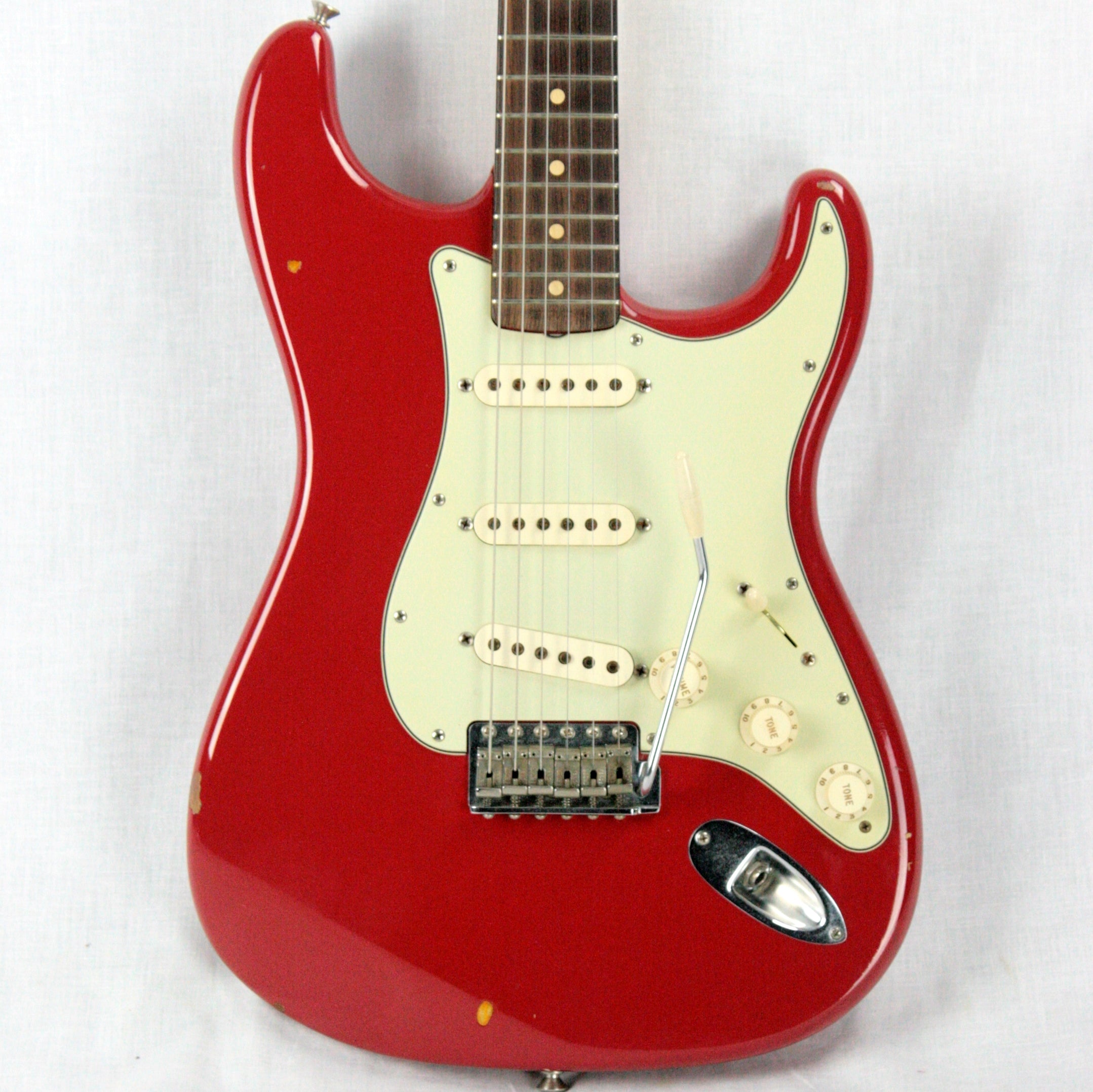 Fender Stratocaster in Dakota Red with Mint Green Pickguard