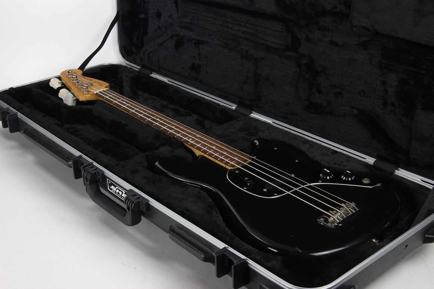 1978 Fender Musicmaster Bass Black w/ Rosewood Board - Vintage 1970's, Sounds Great!