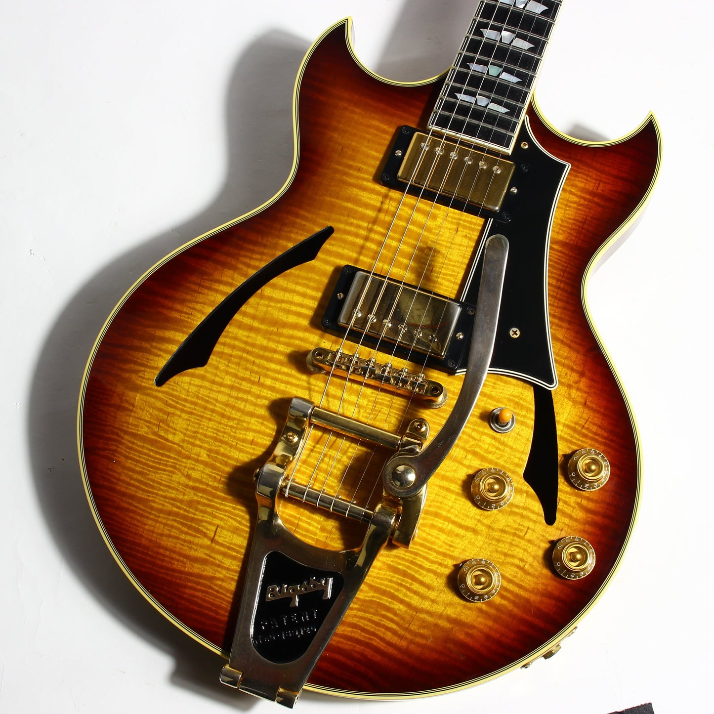 2005 Gibson Custom Shop Johnny A Signature - Ebony Board, Sunset Glow Sunburst, Bigsby es-355, l-4ces